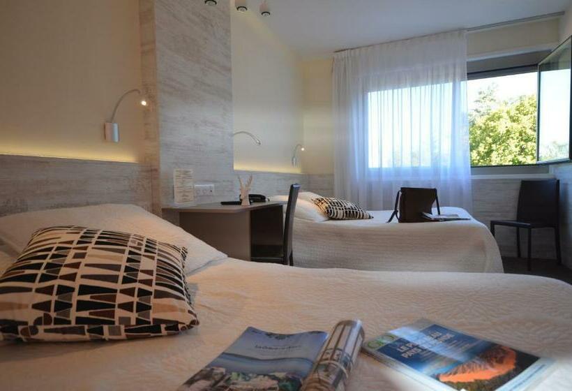 4인용 스탠다드 룸, Hôtel Poste Et Champanne