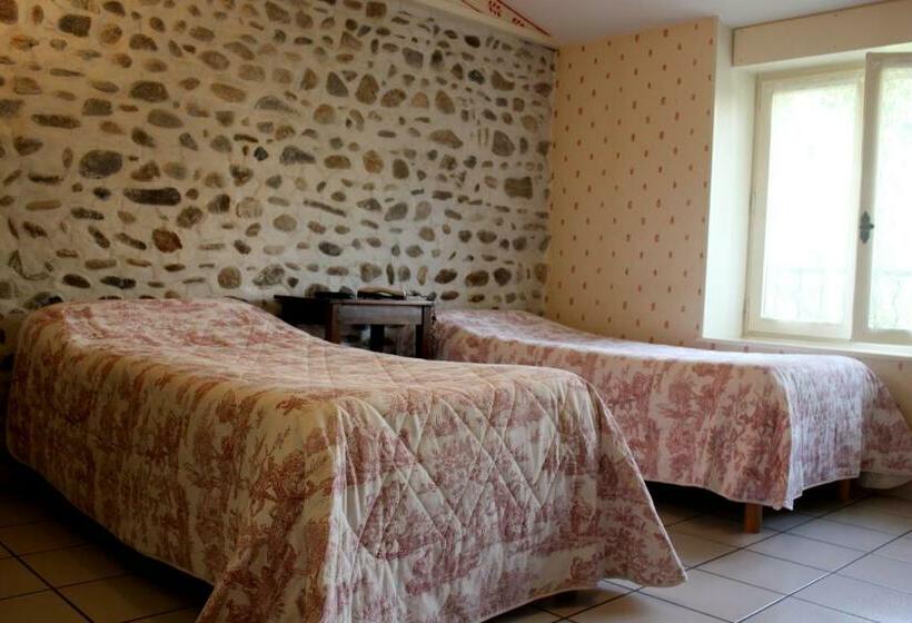 스탠다드 룸, Hôtel Poste Et Champanne