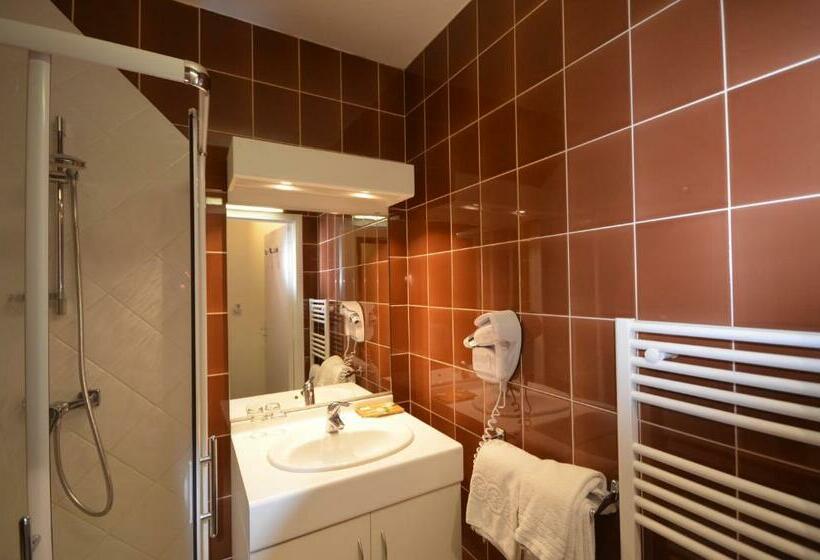 4인용 스탠다드 룸, Hôtel Poste Et Champanne