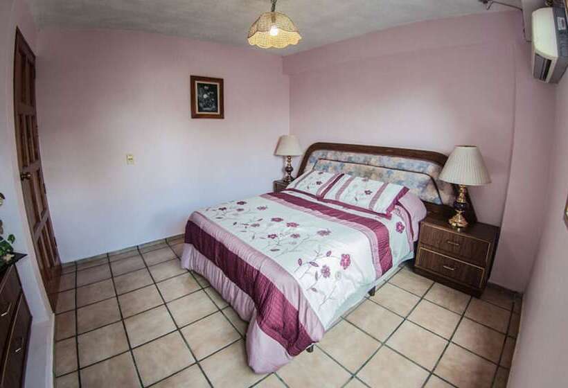 غرفة قياسية, Michelle