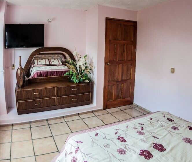 غرفة قياسية, Michelle