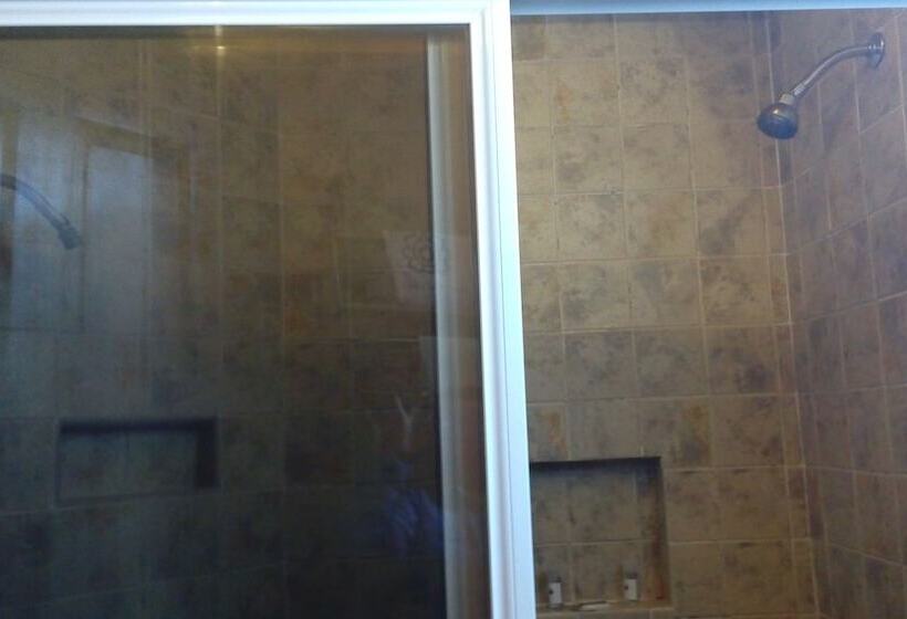 スタンダードルーム, Real Azteca