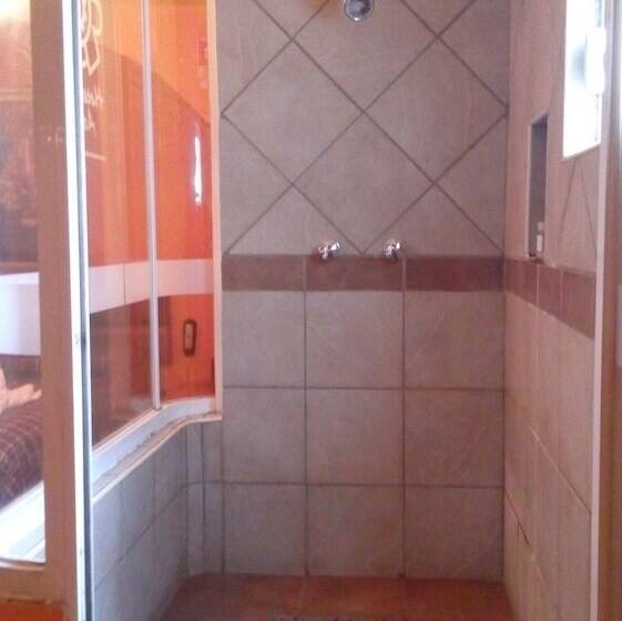 スタンダードルーム, Real Azteca