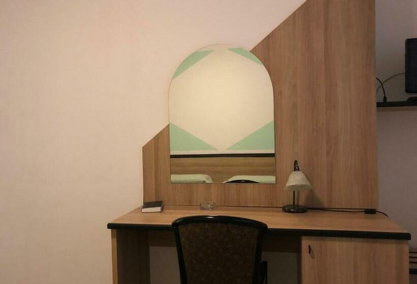 חדר סטנדרט, Roma