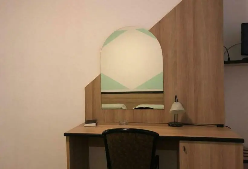Standard-huone, Roma