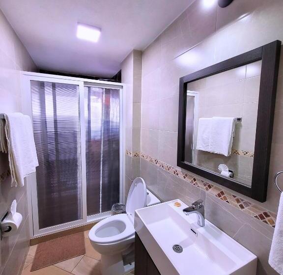 标准间, Tierras Blancas