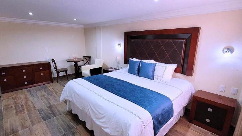 Quarto Estandar Cama King, Tierras Blancas