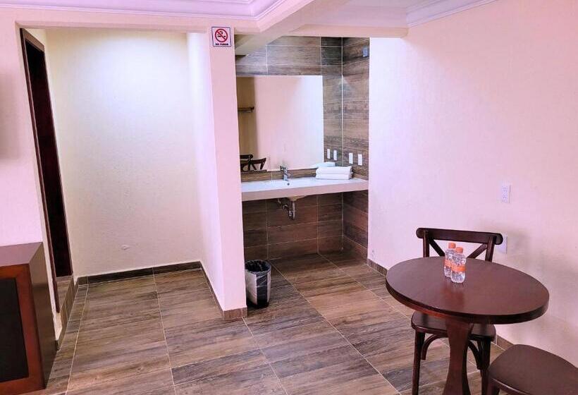 带大床的标准间, Tierras Blancas