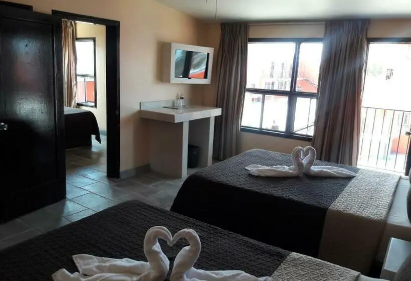 اتاق راحتی سه تخته, Motel Agora