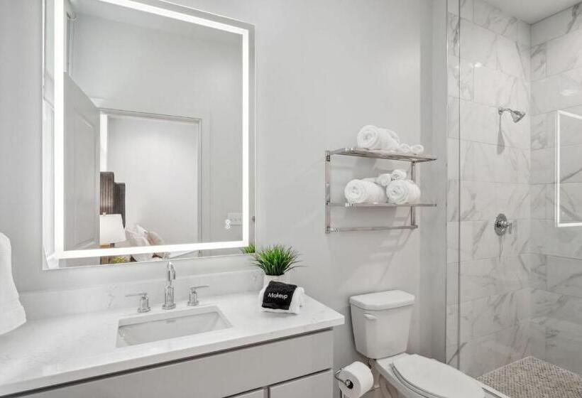 1 Bedroom Penthouse Apartment, The Eleanor New Orleans