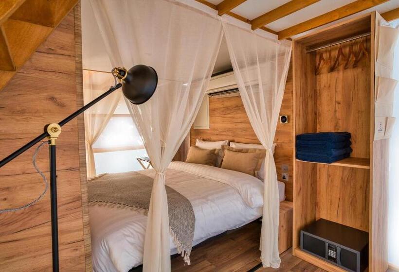 شاليه غرفة نوم واحدة, Bab Al Nojoum - Hudayriyat Villas