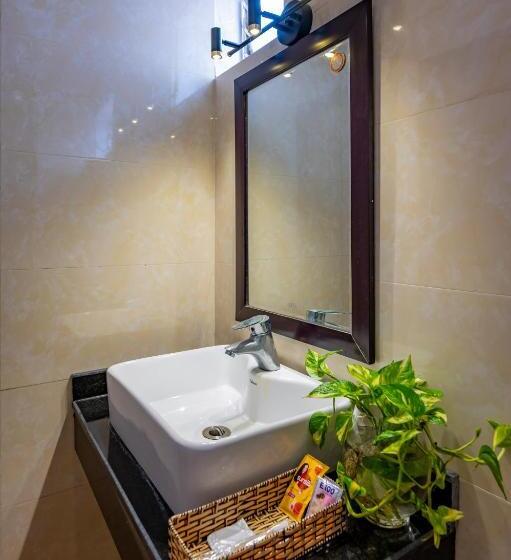 اتاق استاندارد یک نفره, Golden Sun Hotel Hoi An