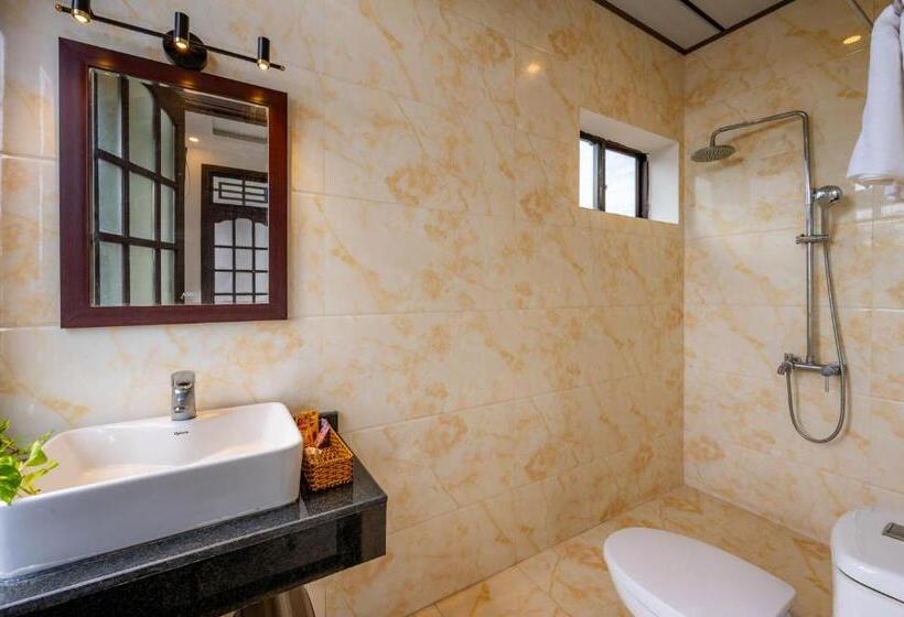 اتاق خانوادگی, Golden Sun Hotel Hoi An