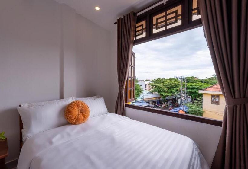 اتاق خانوادگی, Golden Sun Hotel Hoi An