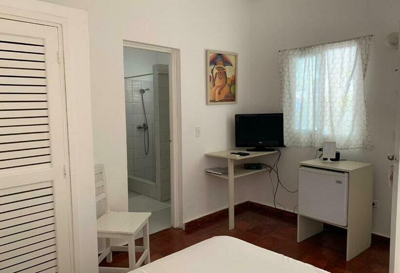 اتاق استاندارد با چشمانداز استخر, Beach Hotel Casa Nina