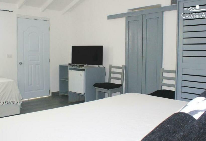 سوییت, Beach Hotel Casa Nina