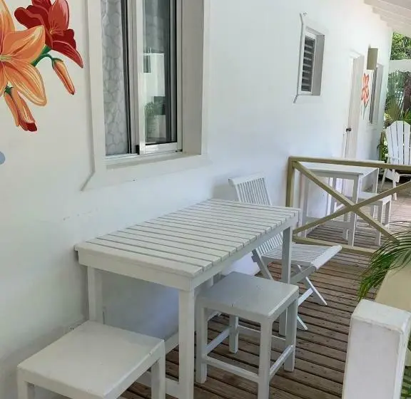 اتاق استاندارد با چشم‌انداز استخر, Beach Hotel Casa Nina