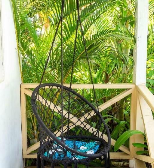 اتاق استاندارد با چشمانداز استخر, Beach Hotel Casa Nina