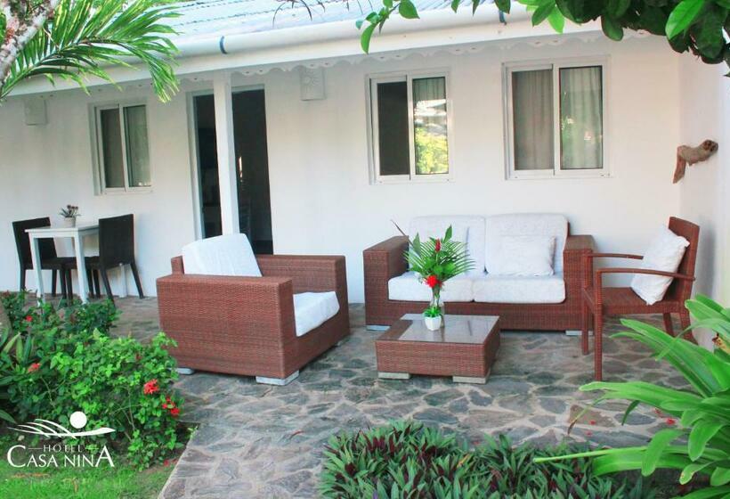 سوییت با چشمانداز استخر, Beach Hotel Casa Nina