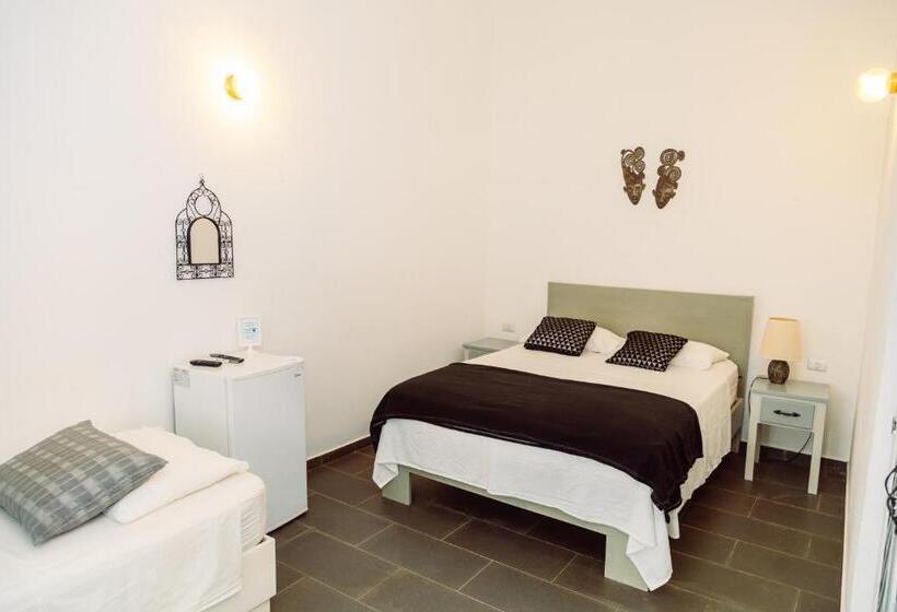 اتاق لوکس, Beach Hotel Casa Nina