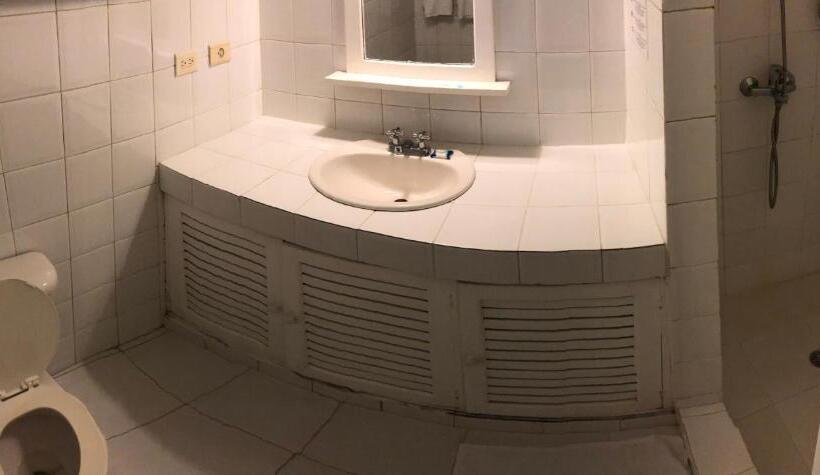 اتاق استاندارد سه نفره, Beach Hotel Casa Nina