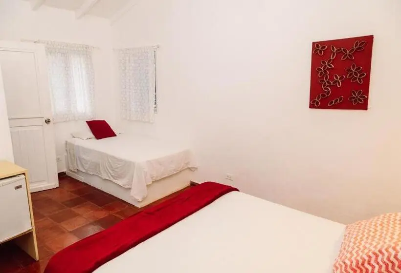 اتاق استاندارد سه نفره, Beach Hotel Casa Nina