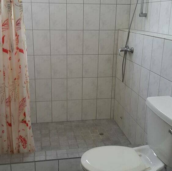 클래식 스튜디오, Ade's Domicil