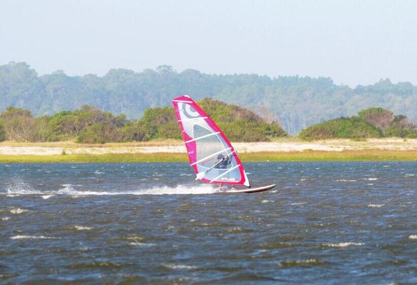 스탠다드 트리플 룸, Hale Lau