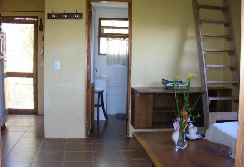 Standard studio with lake view, Hale Lau