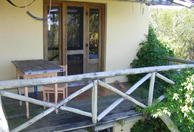 Standard studio with lake view, Hale Lau