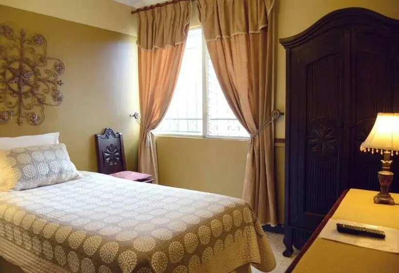 اتاق استاندارد یک نفره, Hostal Villa Toscana