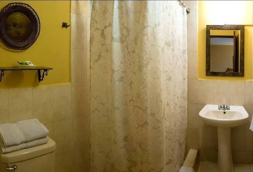 اتاق استاندارد یک نفره, Hostal Villa Toscana
