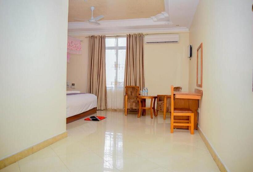 اتاق لوکس, Silver Paradise