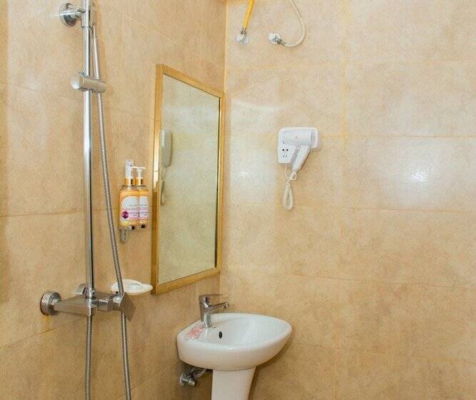 اتاق لوکس, Silver Paradise