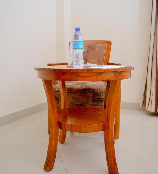 اتاق لوکس, Silver Paradise