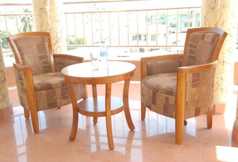 اتاق لوکس, Silver Paradise