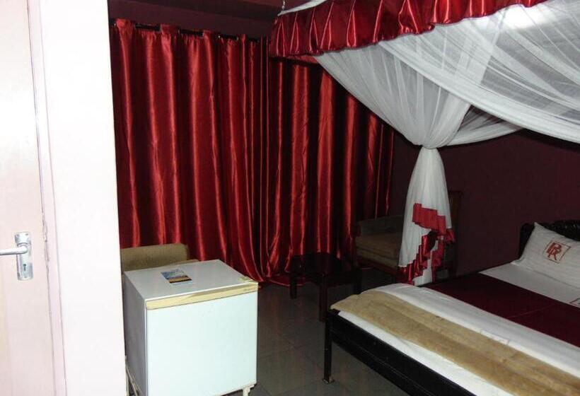 Deluxe Suite King Bed, Brisk Hotel Triangle