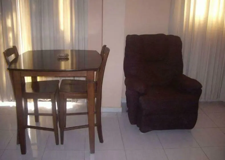 اتاق استاندارد, Drake Bolivar Santo Domingo