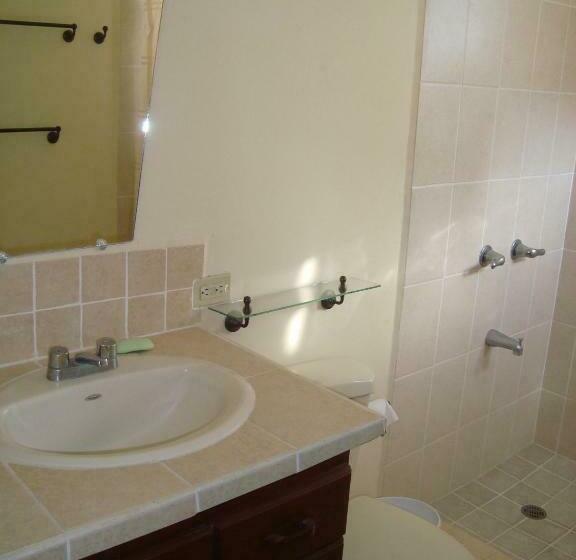 اتاق استاندارد سه نفره, Colibri