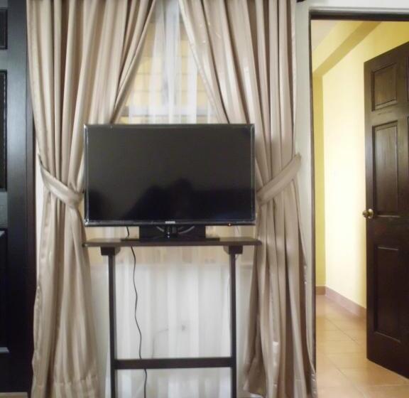 اتاق لوکس, Crysol Center