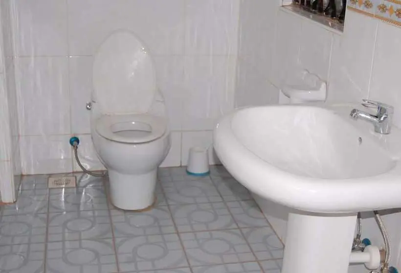 اتاق استاندارد, Kakanyero