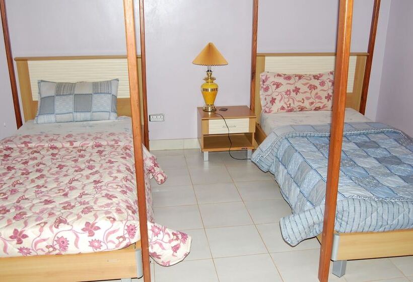 اتاق خانوادگی, Kakanyero