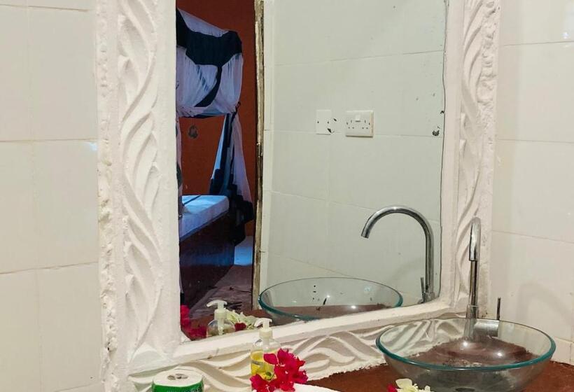 غرفة ديلوكس مطلّة علي البحر, Kaure Sand Beach Lodge