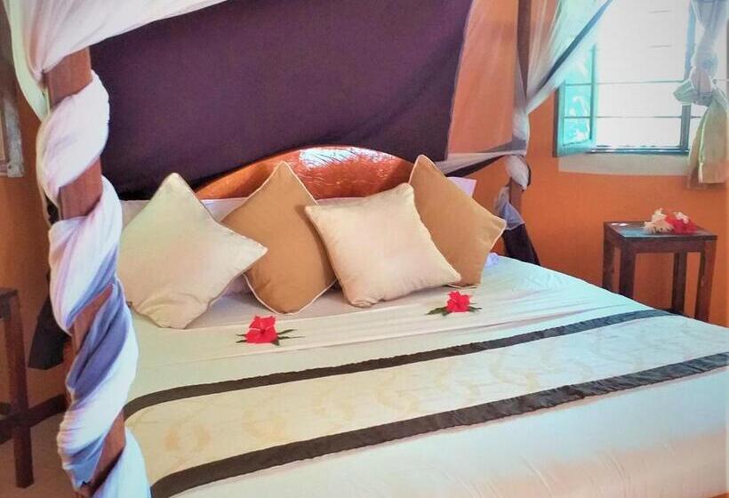 غرفة ديلوكس مطلّة علي البحر, Kaure Sand Beach Lodge