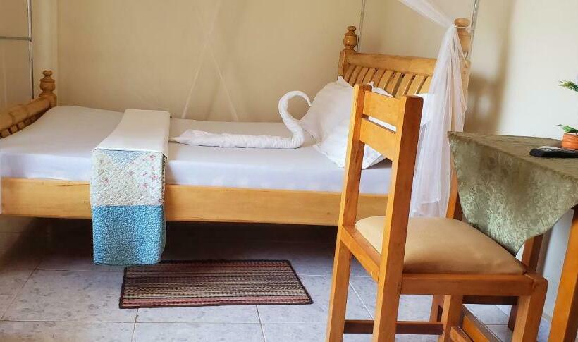 اتاق اکونومی, La Fève Bed & Breakfast