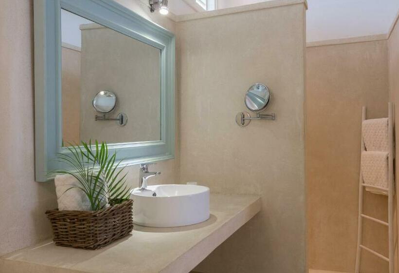 ویلای یک اتاق خوابه با استخر شنا, Mahona Boutique