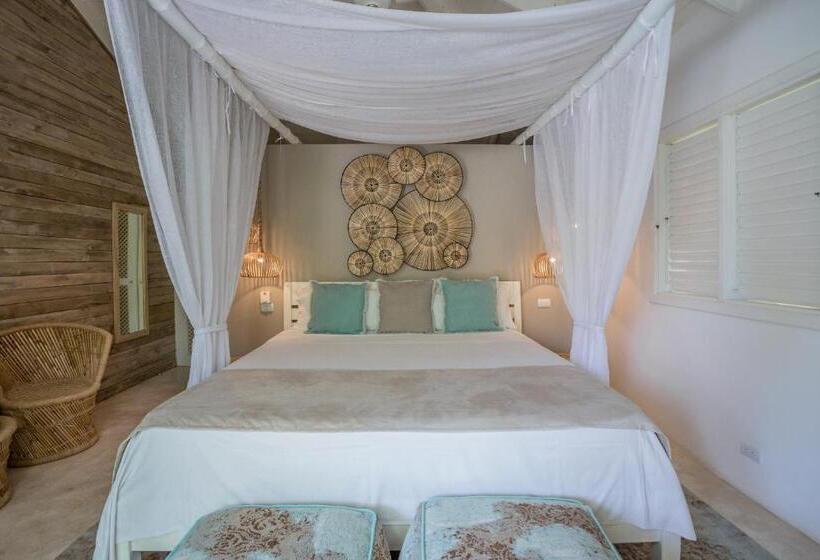 اتاق سوپریور سه تخته, Mahona Boutique