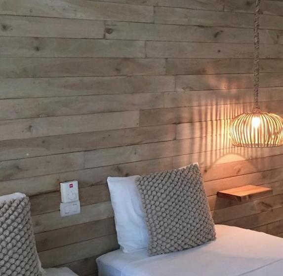 اتاق سوپریور سه تخته, Mahona Boutique