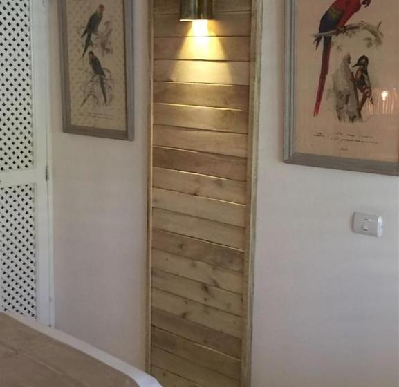 اتاق سوپریور سه تخته, Mahona Boutique