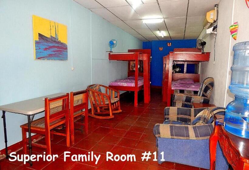 חדר משפתחתי סופריור, Rositas